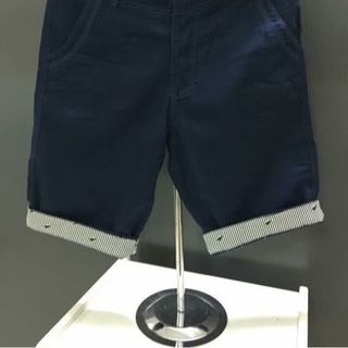 Quần short kaki