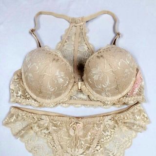 Bộ vic ren tam giác