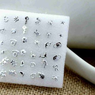 Bông tai 1 hộp y hình chụp giá sỉ 18k-20k/hộp siêu rẻ