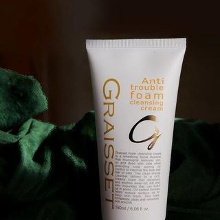 Sữa rửa mặt da dầu da mụn da nhạy cảm Graisset anti trouble foam cleansing cream
