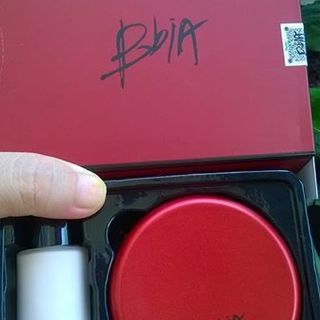 Phấn nước và kem nền bbia