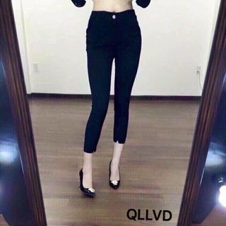 Quần lửng xẻ v