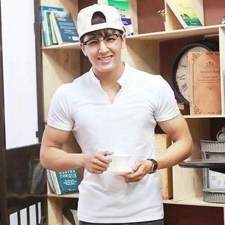 Aó cổ trụ nam