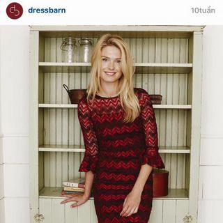 Đầm ren ziczac tay loe dressbarn