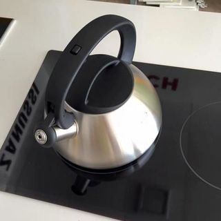 Ấm đun nước elo bombee 22lit dùng cho bếp từ