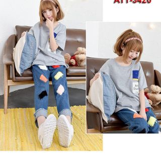 Áo thun nữ màu đen chữ assembly label