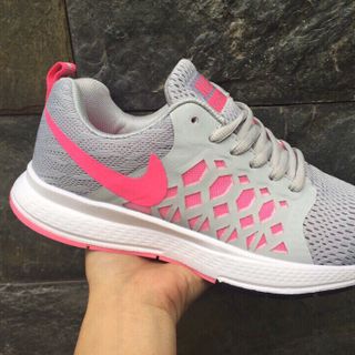 Giày thể thao nam nữ