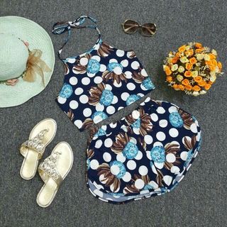 Set nhung short cổ yếm họa tiết
