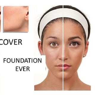 Kem nền che khuyết điểm dermacol