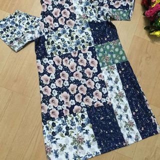 Đầm suông hoa rơi liti tay khoét