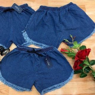 Jean tua chất dày dặn