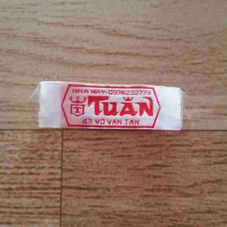 Nhãn mác thẻ treo quần áo