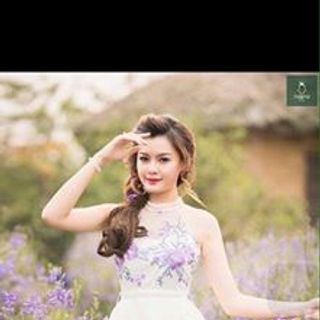 Đầm ren bính eo phối cổ hạt sang trọng