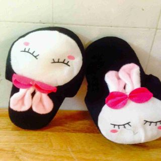 dép bông mang trong nhà 60k/đôi free size 50 đôi chỉ 2750k
