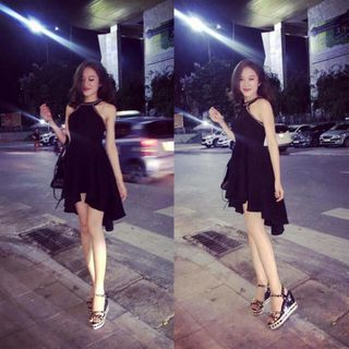 Đầm cổ yếm cát hàn đuôi cá phối dây bạc hở lưng sexy
