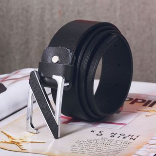 Thắt lưng nổi bật với đầu khóa chữ z t089