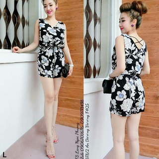 Jumpt short sát nách voan hoa hai lớp