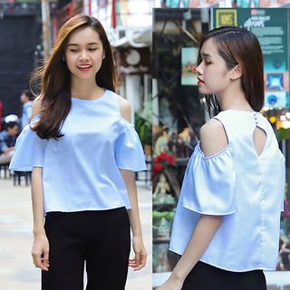 Akt-82 áo kiểu nữ màu xanh nhạt cổ tròn tay bèo