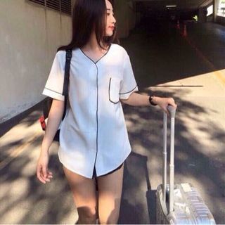 Áo sơmi túi viền màu