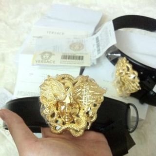 Thắt lưng versace