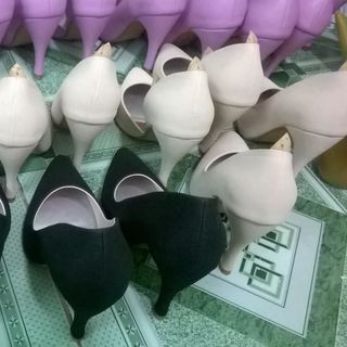 Giày cao gót
