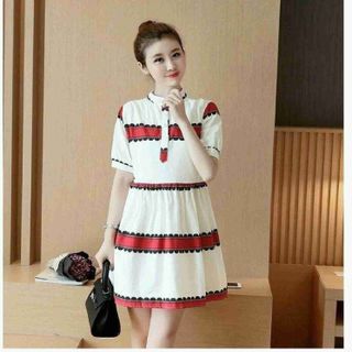 Đầm cổ trụ tay con