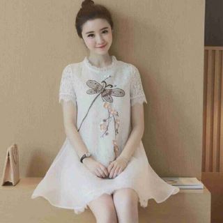 Đầm tay con in bướm