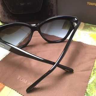 Kinh tomford nu super trong polarised chong uv full bõ