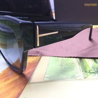 Kinh tomford nu super trong polarised chong uv full bõ