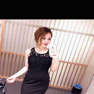 Đầm body phối ren y hình