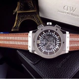 Hublot day da nam may nhat