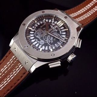 Hublot day da nam may nhat