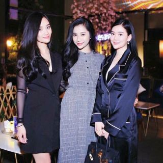 Đầm xòe caro cổ trụ kèm thắt lưng - f