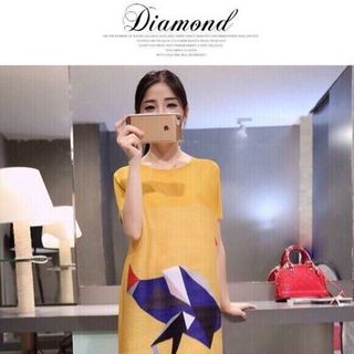 Đầm suôn hoạ tiết 3d hàng qc 215k