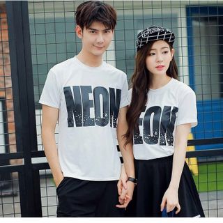 Áo thun cổ tròn