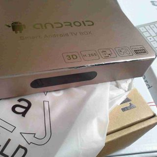 Hộp thông minh cho tivi android tivi box