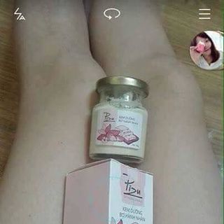 Kem body bơ hạnh nhân
