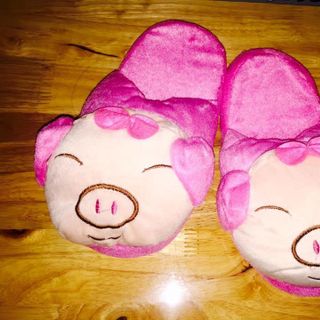 dép bông mang trong nhà 60k/đôi free size -