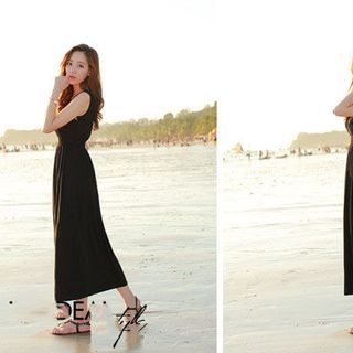 Đầm maxi dài đi biển
