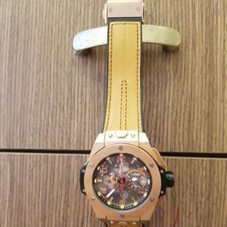Hublot nam day da