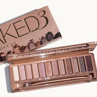 Phấn mắt naked 3