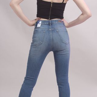 Quần jeans nữ