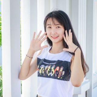 Áo croptop xẻ lưng 29k