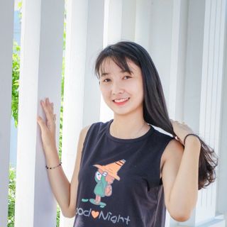 Áo croptop xẻ lưng 29k