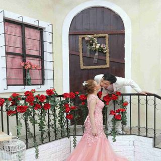 Váy cưới bó cá