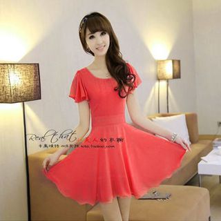 Đầm voan tay bèo tina