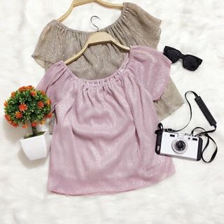 Áo kim tuyến bẹt vai hàng qc