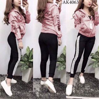 Áo khoác nữ có nón 69