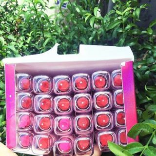 Son dưỡng môi baby lip hộp 24 cây chống thâm và khô môi
