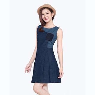 Đầm jean form xòe phối túi thời trang eden